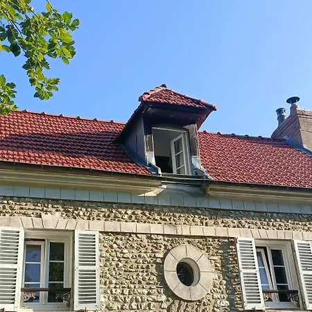 Guest house Avenue Du Chateau