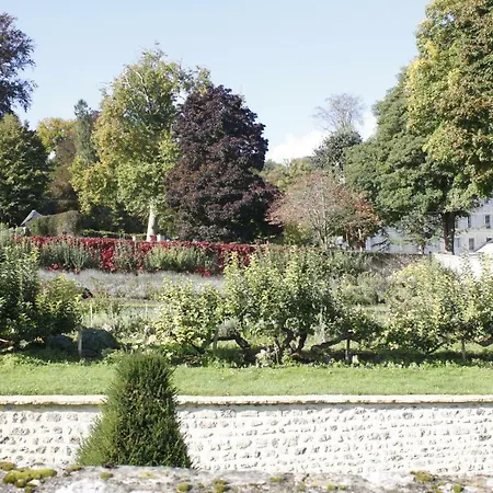 Avenue Du Chateau Saint-Just (Eure)