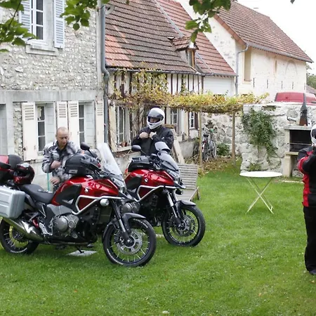 Guest house Avenue Du Chateau 3*